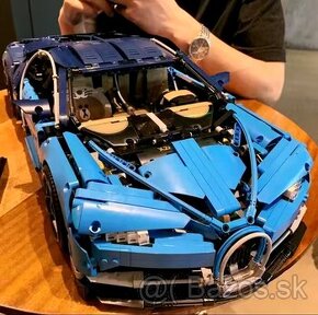 Úplne nové Technics Bugatti Chiron - 3599 dielov