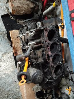 blok, agregat, motor, hlava, vstreky, 1.9 tdi 77kw octavia 2