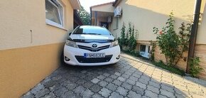 Yaris toyota 1,33 73kw 99ps biela zachovale auto