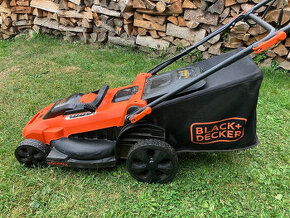 Predám Black+Decker Aku kosačku 36V