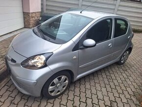 Toyota Aygo  1,0 VVT-i 50kw benzín