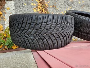 Predám zimné pneu Firestone Winterhawk 4 235/35 R19