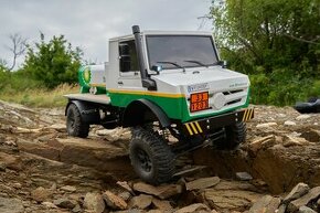 Mercedes-Benz Unimog 1:10