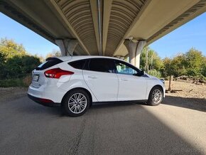 Ford Focus 1.0 EcoBoost Edition X - 1