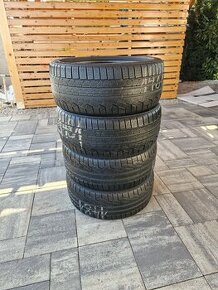 235/40 R19 96V