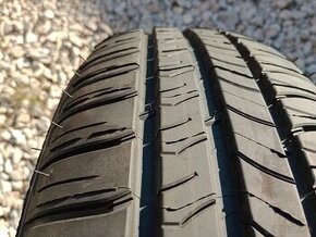 Predam 4ks pneu 185/65/r15 letne 88H  Michelin