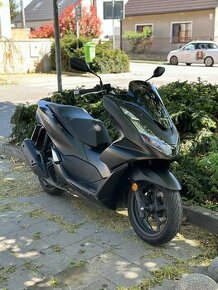 Honda PCX125 ešte v záruke