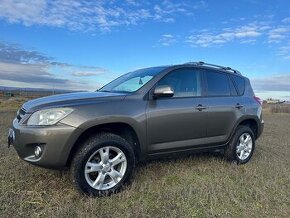 Toyota RAR4 2,2 110kw diesel