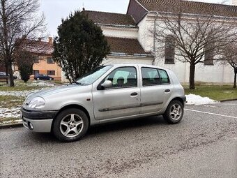 Renault Clio - 1