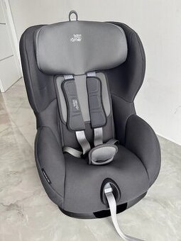 Britax Romer Trifix 2 i-size