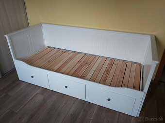 Postel Ikea Hemnes s matracmi