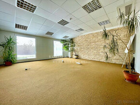 250 m2 veľký kancelársky priestor na prenájom Á. Jedlíka, Ko - 1