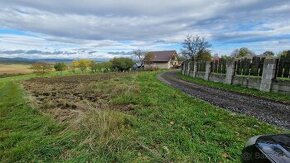 9á stavebný pozemok s výhľadom na Biele Karpaty