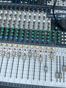 Soundcraft Signature 16