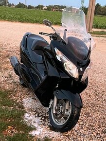 Suzuki Burgman AN 400