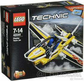 Lego Technic 42044 Vystavna akrobaticka stihacka - 1