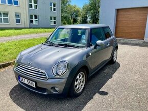 Mini one R 56 1.4 benzin