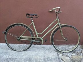 Starý dámsky bicykel Rog Ljubljana