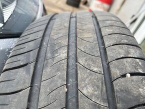 Michelin Energy Saver 215/60 R6