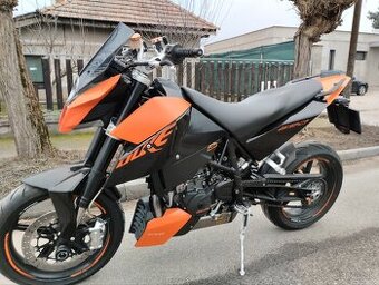 Predám KTM DUKE 690 r.v 2008