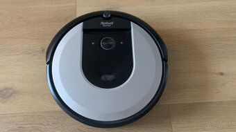 Roboticky vysavac iRobot Roomba i7