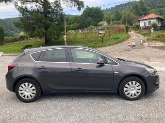 Opel astra 1.7 CDTI J 2013