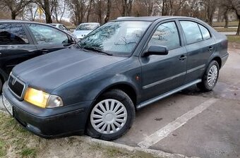 Škoda Octavia 1.6 benzín 74kw