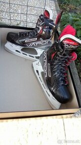 BAUER VAPOR X3,7 MESIAC OD AUGUSTA KUPOVANÉ