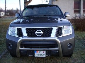 Nissan Navara DoubleCab 2.5 dCi 140Kw 135000KM  uzavier