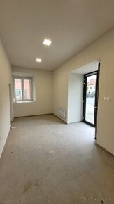 Centrum mesta Zlate Moravce 16m2 - 1