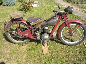 JAWA 175 VILLIERS r,v,1933 dlouhá léta uložená na půdě