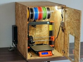 Prusa MK3S s boxom