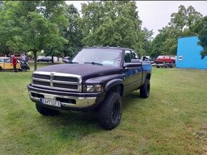 Dodge ram v8 5.2 benzín 4x4 lpg pick up