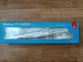 Model Boeing 777-300er Emirates new livery