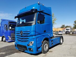 Mercedes-Benz Actros 1853