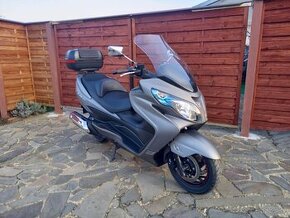 Suzuki Burgman 400 rok 2014