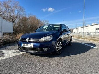 Volkswagen Golf 1.6 TDI STYLE