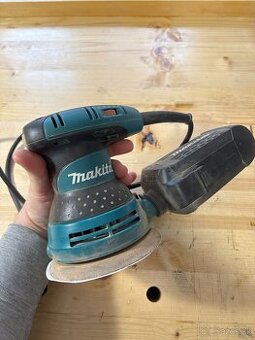 Predám Makita BO5031 Excentrickú brúsku (300W/125mm)