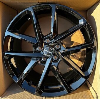 5x112 R18 8J ET49 Borbet N Black glossy