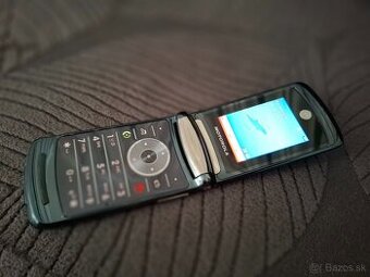 Motorola V8 - 1