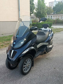 Predám Piaggio mp3 400