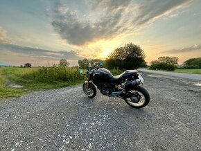 Ducati Monster 1100S