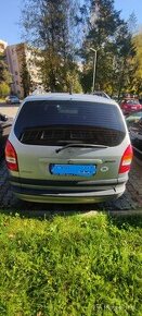 Opel Zafira benzín 1.6