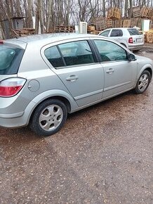 Opel Astra 1.6.77kw twinport 2004