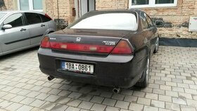 Honda Accord Coupe na náhradní díly