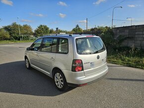 VW Touran 1.9TDI DSG model rok 2010