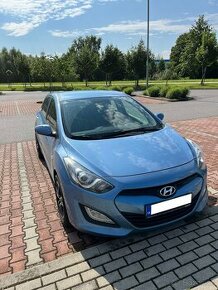 Predám Hyundai i30 1,6 CRDi Comfort Automat 6 st. - 1