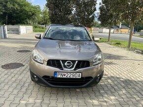 Nissan Qashqai J102.0 4x4 7 miestne