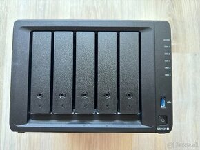 Synology NAS DS1520+ (5 diskove) Inteligentne ulozisko