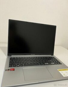 ASUS Vivobook 16 M1605YA-MB048W